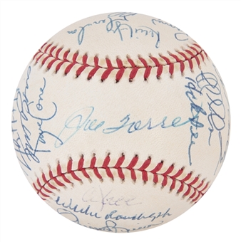 1999 New York Yankees Team Signed OML Selig World Series Baseball With 31 Signatures (Beckett)